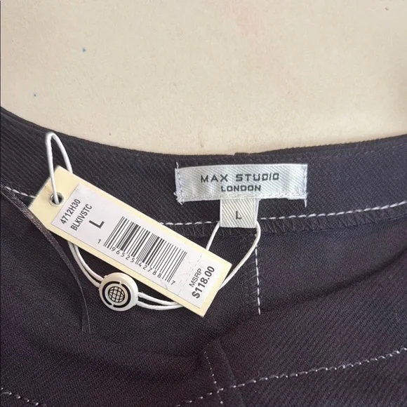 NWT Max Studio London Ladies’ L Black Long Sleeve Top - Picture 2 of 7
